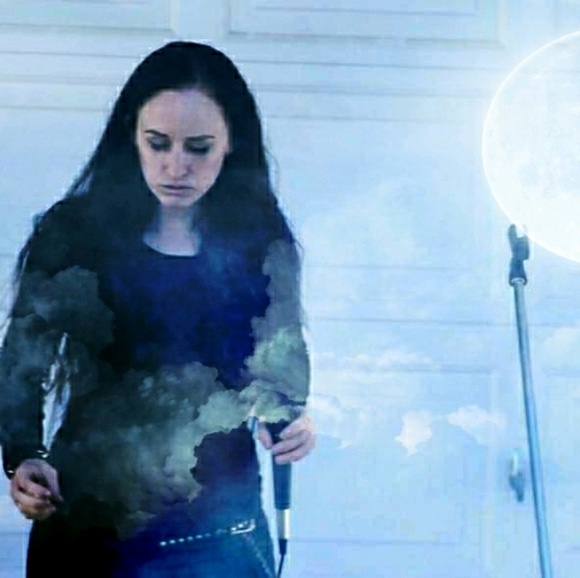 Meet your Posher, Joanna - Picture 1 of 1